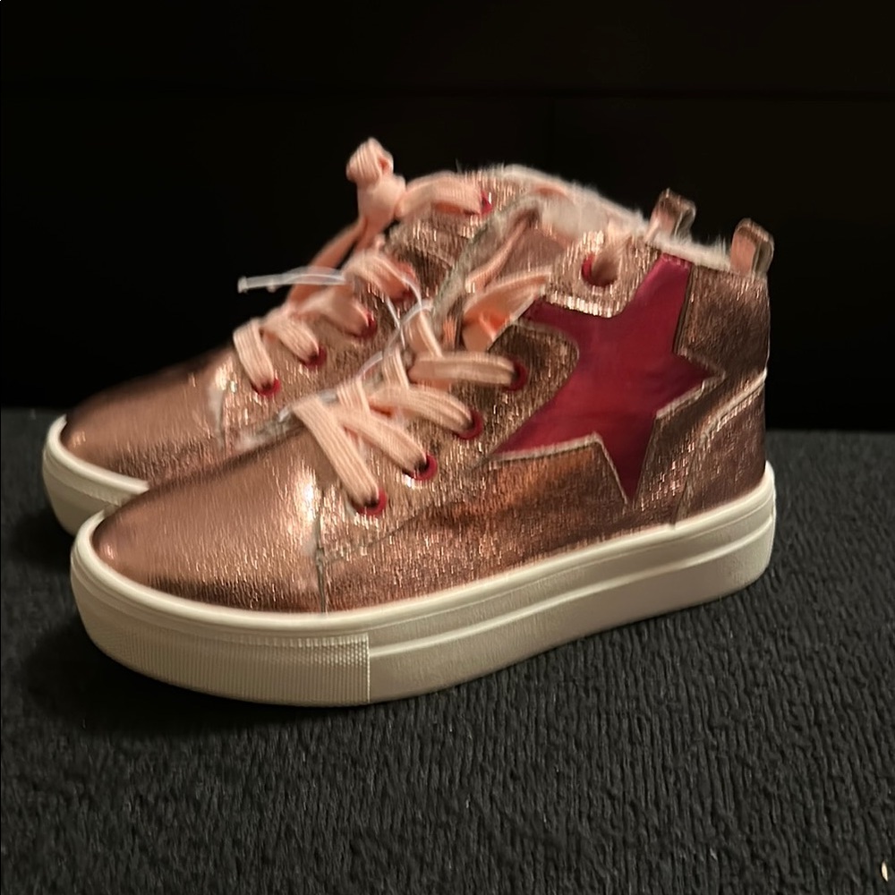 Metallic Pink High-Top Sneakers with Star